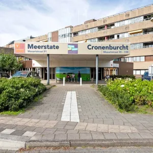 Vooraanzicht Meerstate