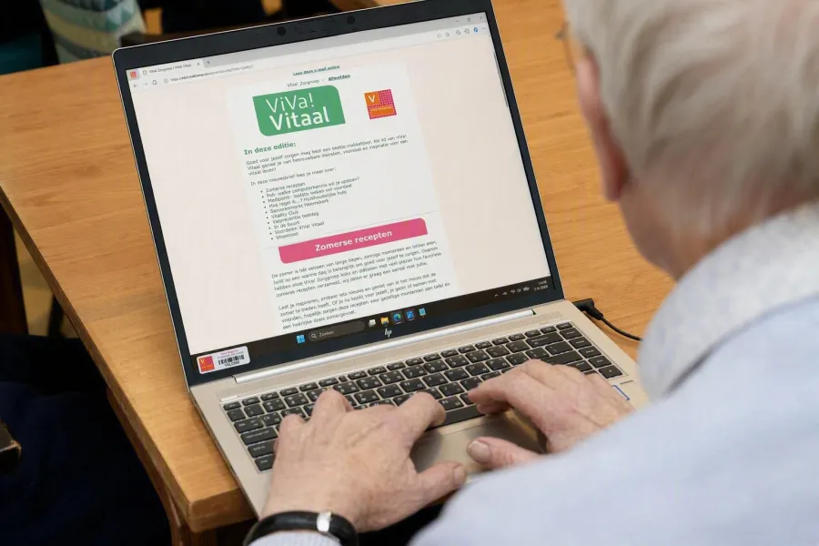 Laptop ViVa! Vitaal nieuwsbrief